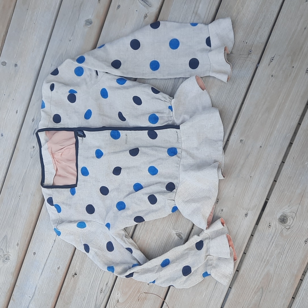 Polka dot blazer‎